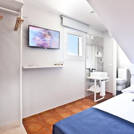 Ryans Pocket Hotel Ibiza Bagian luar foto