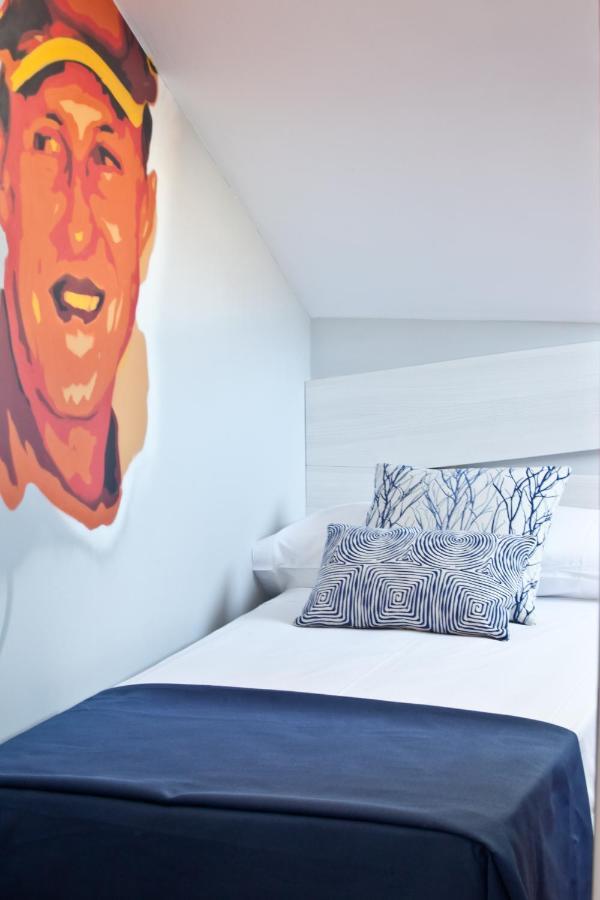 Ryans Pocket Hotel Ibiza Bagian luar foto